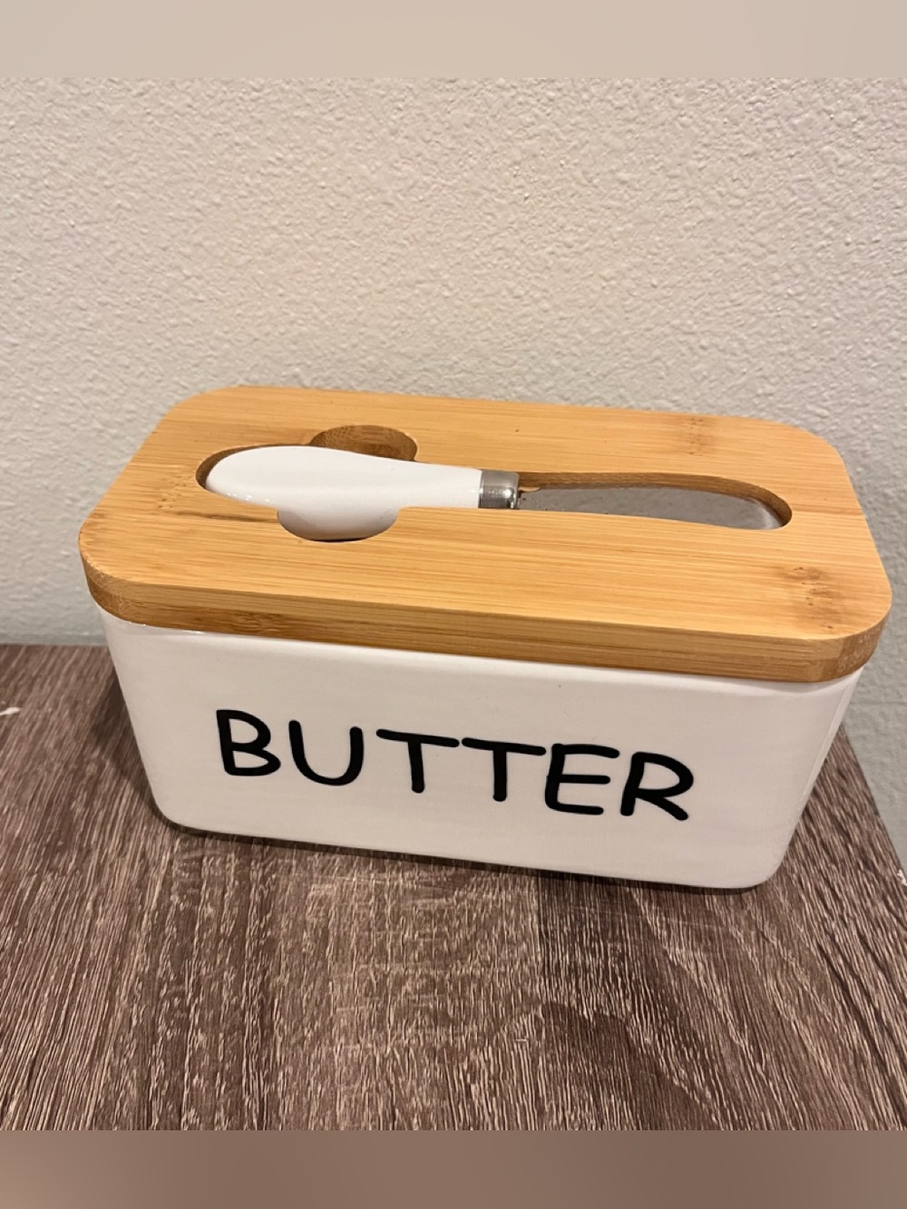 Ceramic Butter Dish with Bamboo Lid and White Spreader